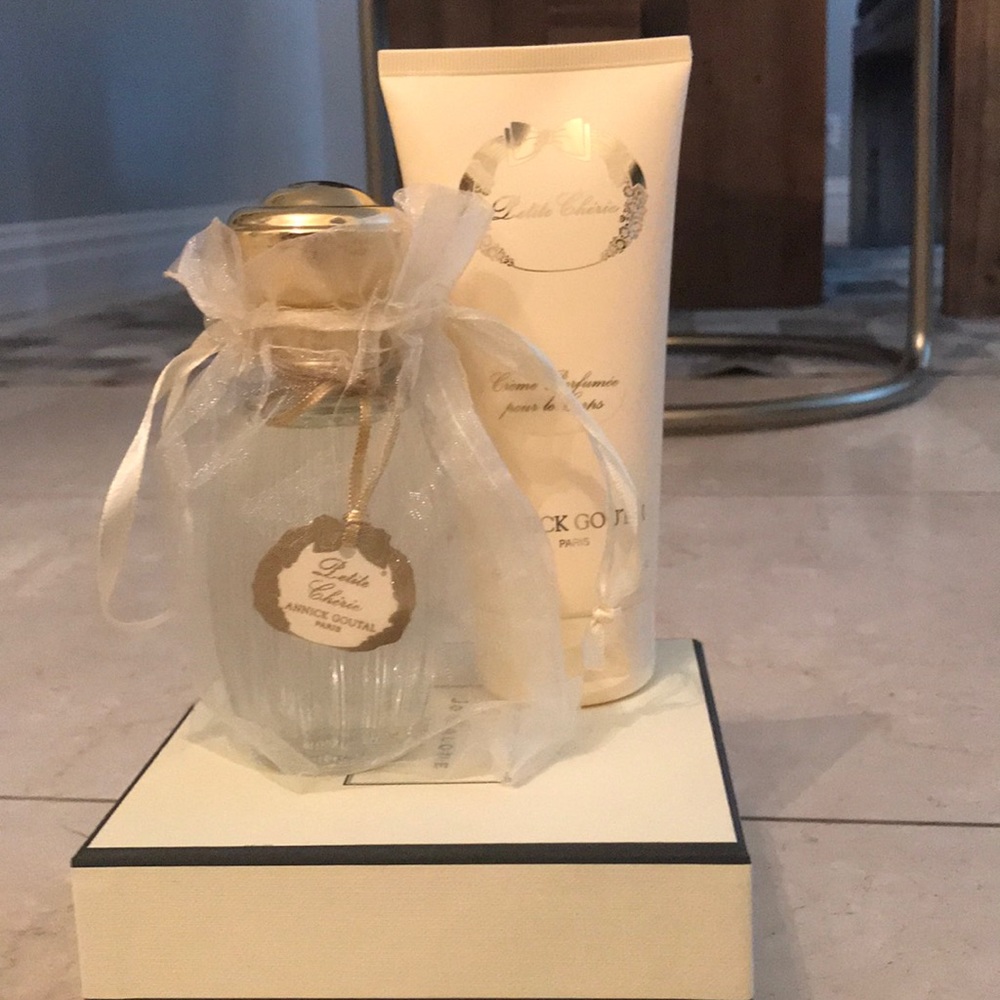 Annick Goutal perfume and body location